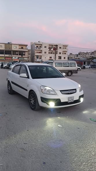 كيا ريو 2007 - صورة 1