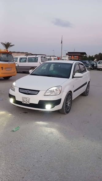 كيا ريو 2007 - صورة 2