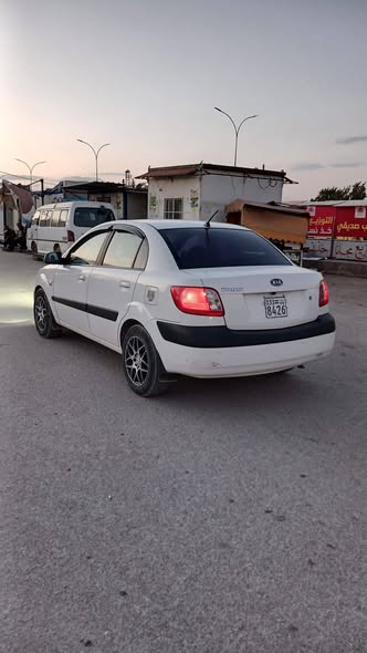 كيا ريو 2007 - صورة 5