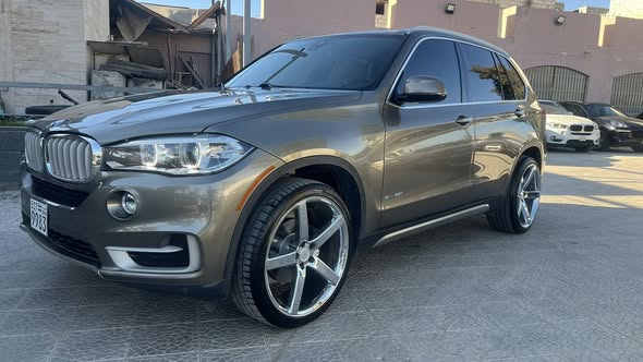 بي إم دبليو اكس 5 2018 - صورة 3