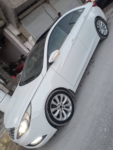 هيونداي سوناتا 2011 - صورة 3