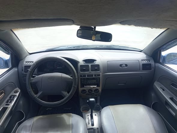 كيا ريو 2003 - صورة 3