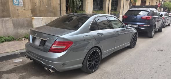 مرسيدس C300 2012 - صورة 1