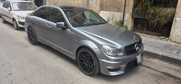 مرسيدس C300 2012 - صورة 2