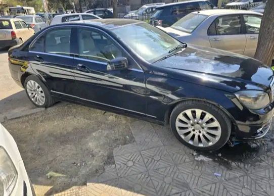 مرسيدس C180 2009 - صورة 4