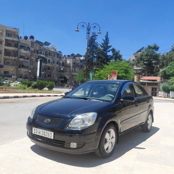 كيا ريو 2011 - صورة 2
