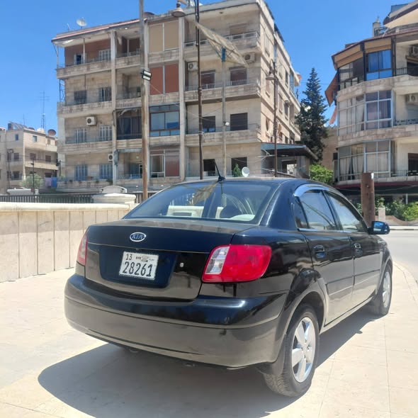كيا ريو 2011 - صورة 4