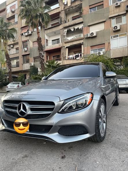 مرسيدس C300 2015 - صورة 1