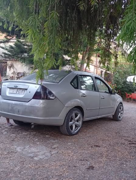 فورد فيستا 2006 - صورة 2