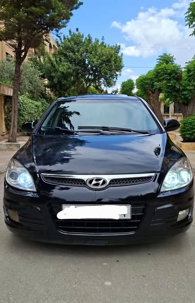 هونداي i30 2009 - صورة 2