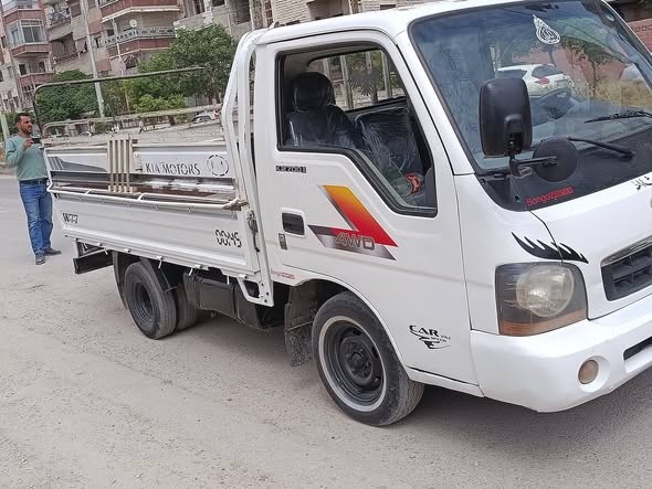 كيا K2700 2002 - صورة 1