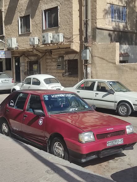 ميتسوبيشي كولت 1983 - صورة 1