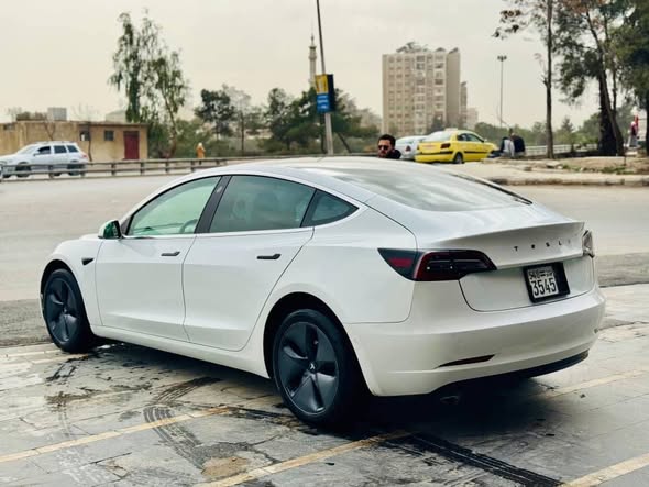 تيسلا موديل 3 2020 - صورة 5