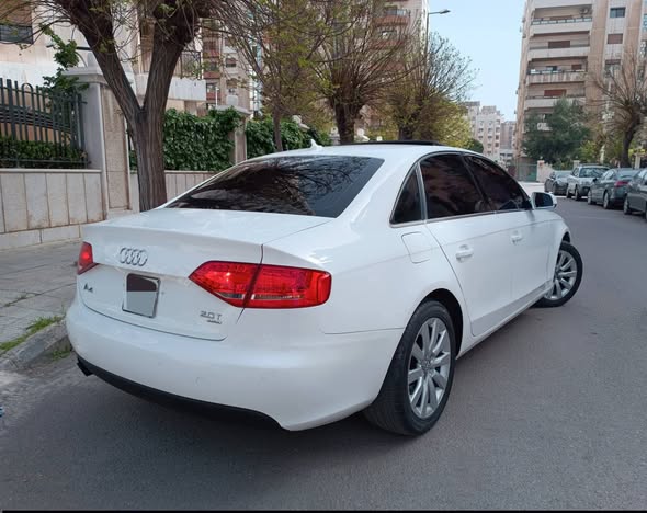 أودي A4 2012 - صورة 4