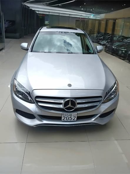 مرسيدس C300 2018 - صورة 1