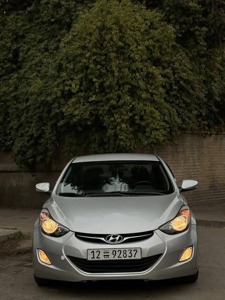 هيونداي أفانتي 2011 - صورة 2