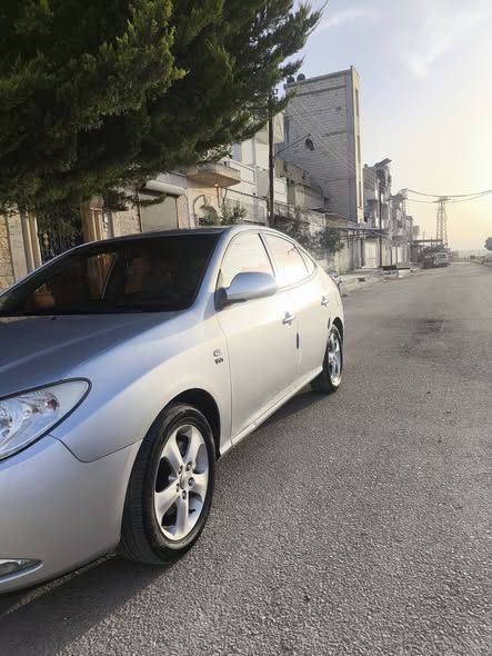 هيونداي افانتي 2009 - صورة 4