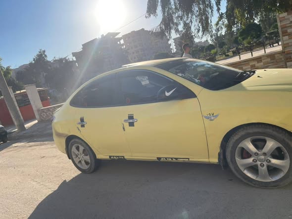 هيونداي افانتي 2008 - صورة 4