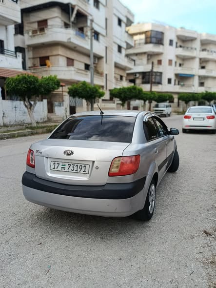 كيا ريو 2008 - صورة 1