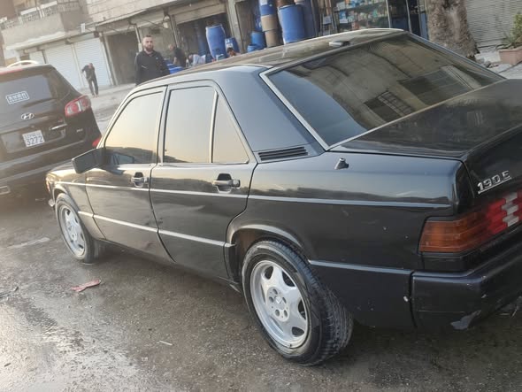 مرسيدس 190 1993 - صورة 3