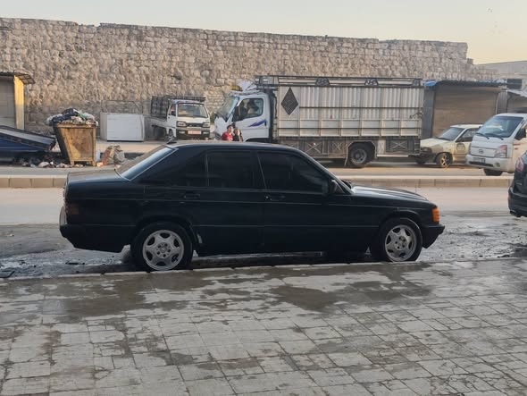 مرسيدس 190 1993 - صورة 5