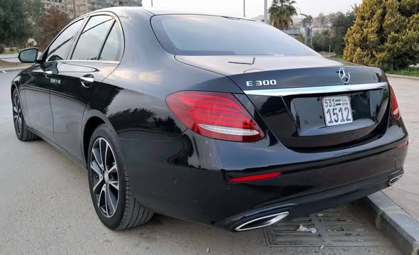 مرسيدس E300 2018 - صورة 2