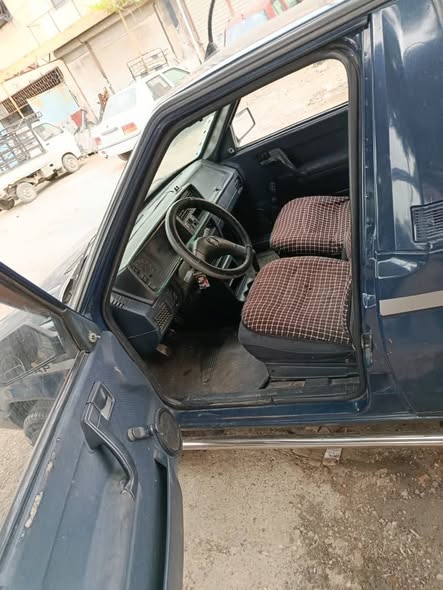 سكودا بيك اب 1995 - صورة 3