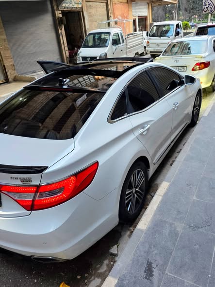 هيونداي آزيرا 2015 - صورة 2