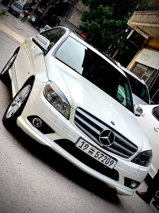 مرسيدس C220 2009
