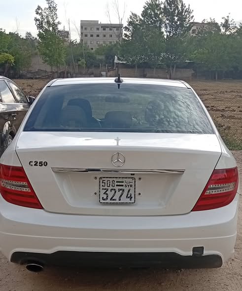 مرسيدس C250 2014 - صورة 4