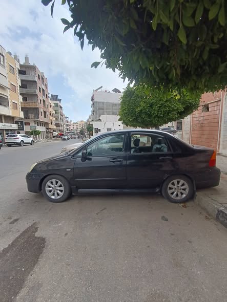 سوزوكي ليانا 2006 - صورة 3