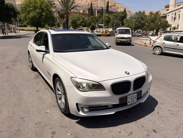 بي إم دبليو 730 2014 - صورة 1