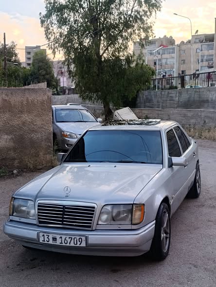 مرسيدس E300 1989 - صورة 3
