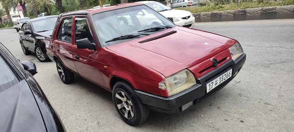 سكودا Pickup 1995 - صورة 2