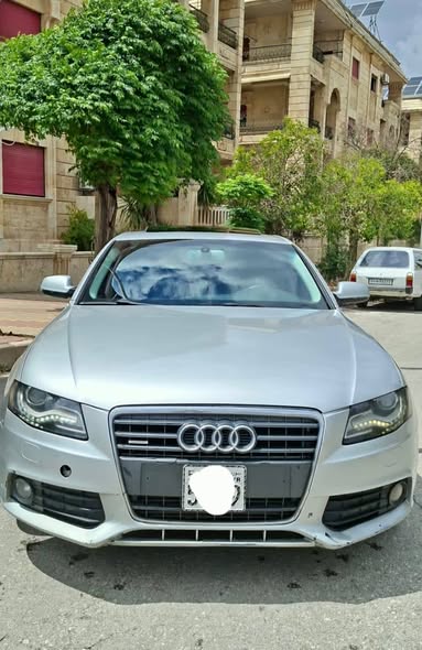 أودي A4 2011 - صورة 1