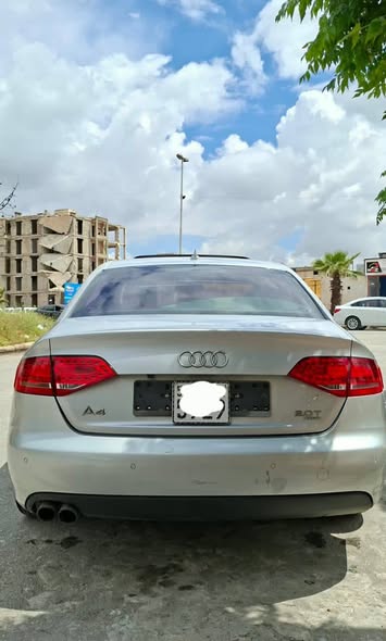 أودي A4 2011 - صورة 2