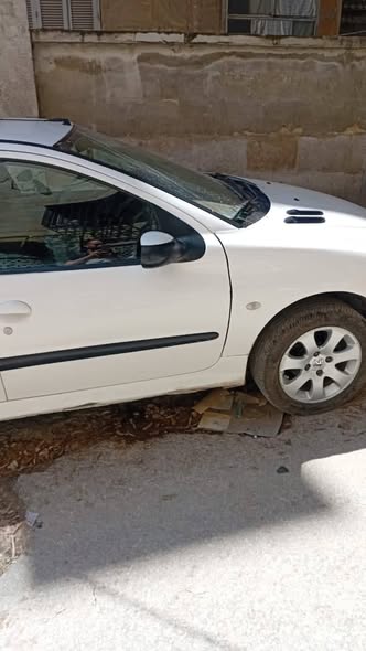 بيجو 206 2006 - صورة 2