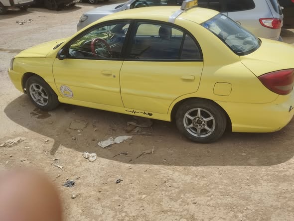 كيا ريو 2002 - صورة 3