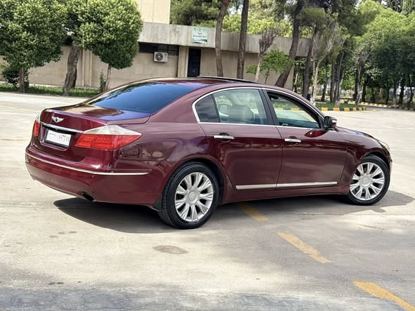 هونداي جينيسس 2009 - صورة 5