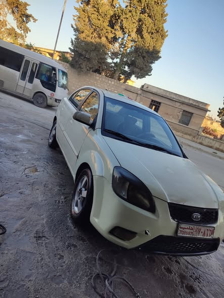 كيا ريو 2011 - صورة 3
