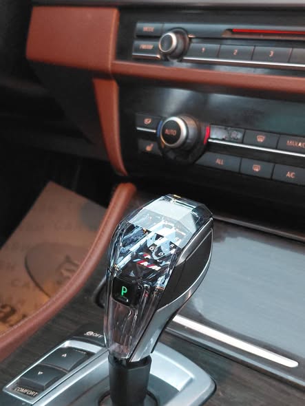 بي ام دبليو 528i 2012 - صورة 2