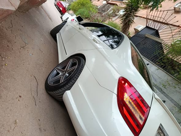 مرسيدس C180 2011 - صورة 4