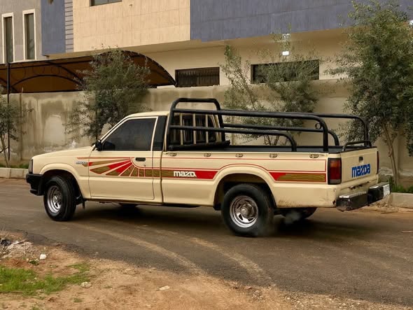 مازدا بيك اب 1992 - صورة 5