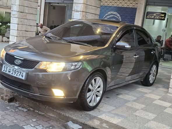 كيا فورتي 2010 - صورة 3
