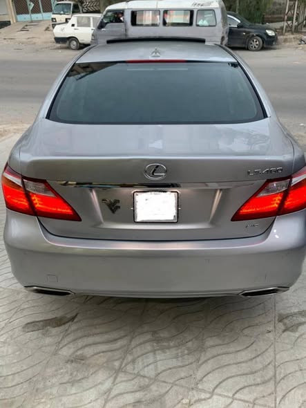 لكزس LS460 2012 - صورة 4