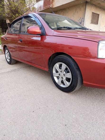 كيا ريو 2005 - صورة 1