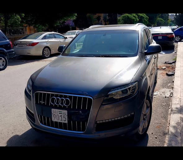 أودي Q7 2011 - صورة 1