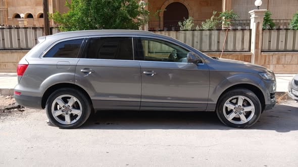 أودي Q7 2011 - صورة 4