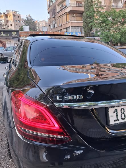 مرسيدس C300 2020 - صورة 1
