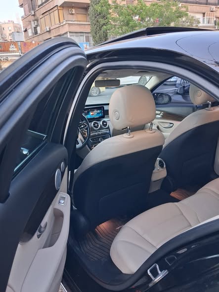 مرسيدس C300 2020 - صورة 5